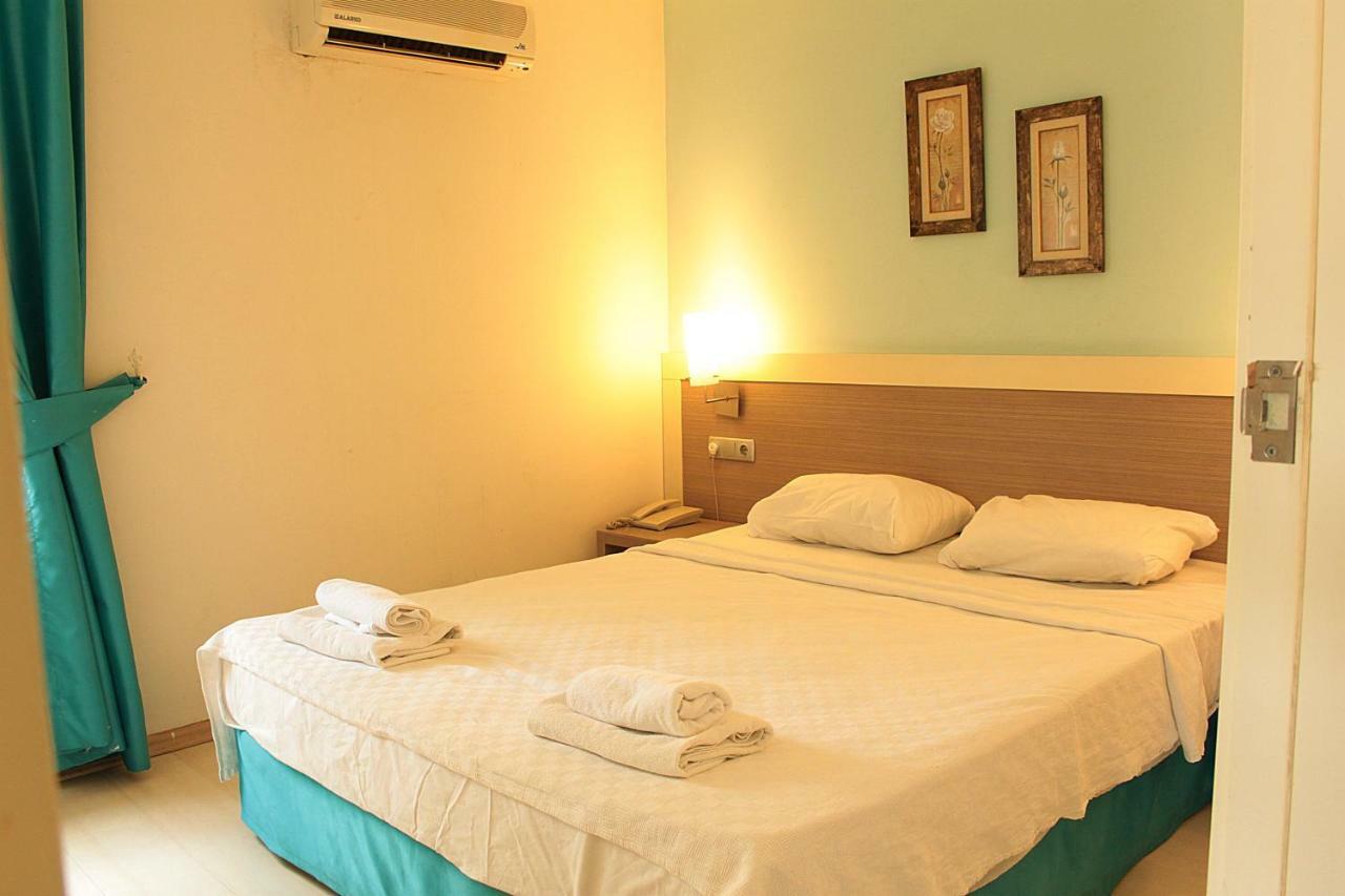 Costa Queen Suites Gümbet Buitenkant foto