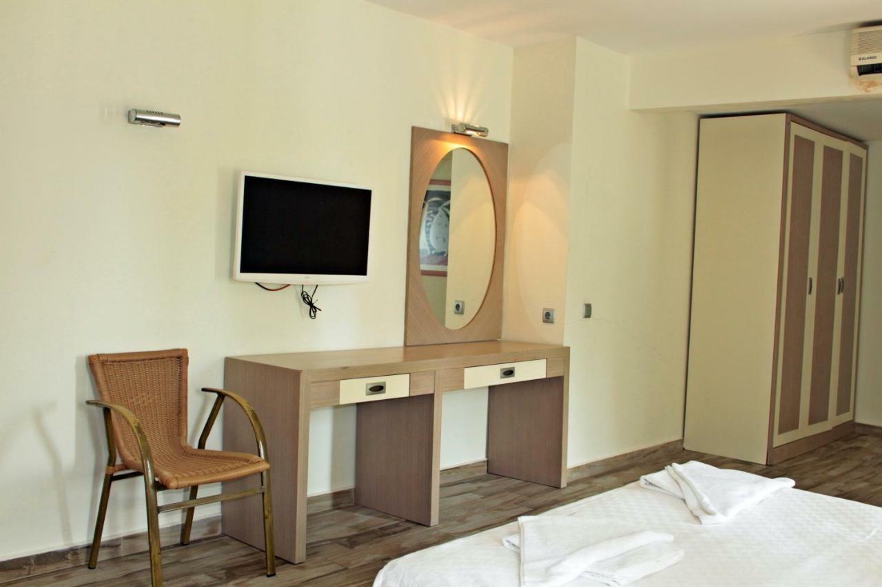 Costa Queen Suites Gümbet Buitenkant foto